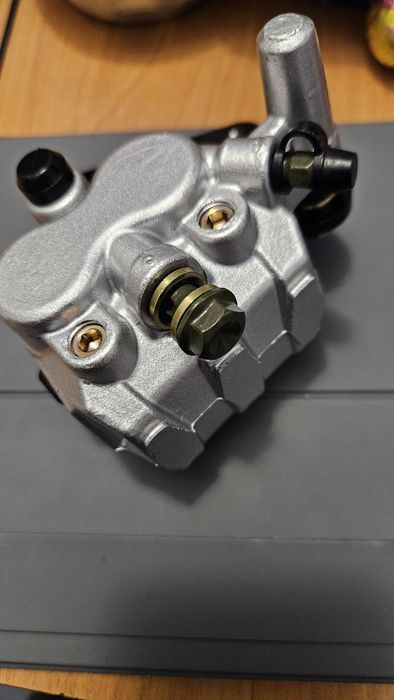 Гальмівні, Тормозные колодки для електроскутера aima ul Ile мотоцикла