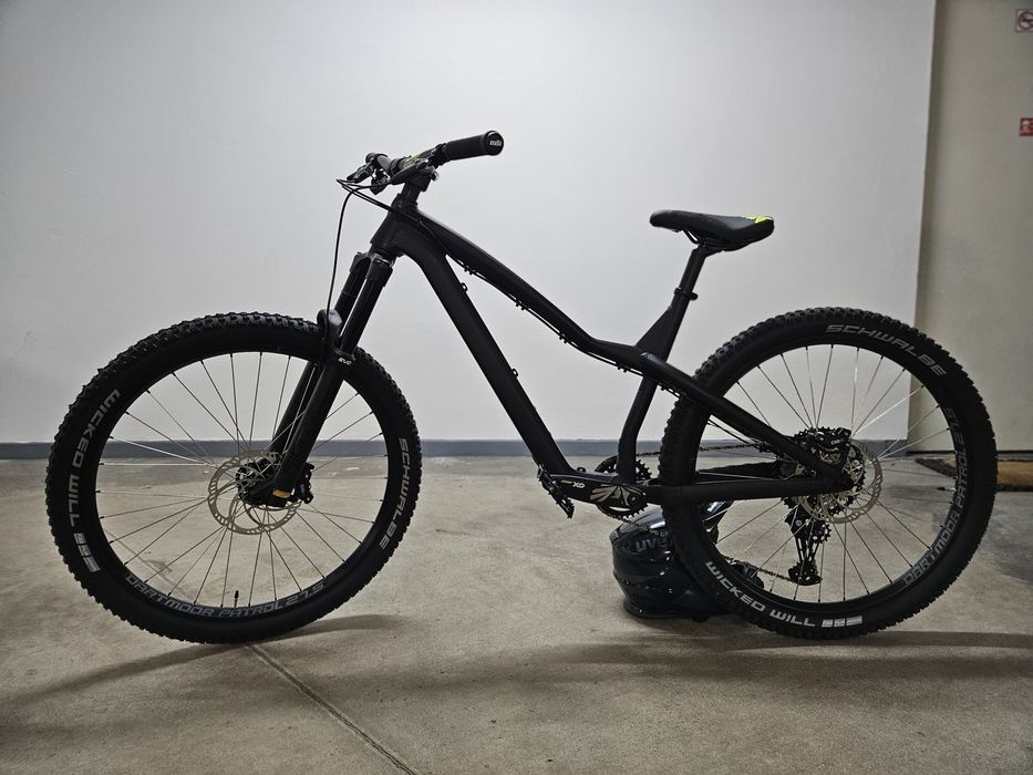 Dartmoor Hornet Pro – praktycznie nowy, customowy hardtail złożony prz