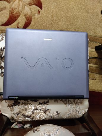 Ноутбук марки "Sony Vaio"