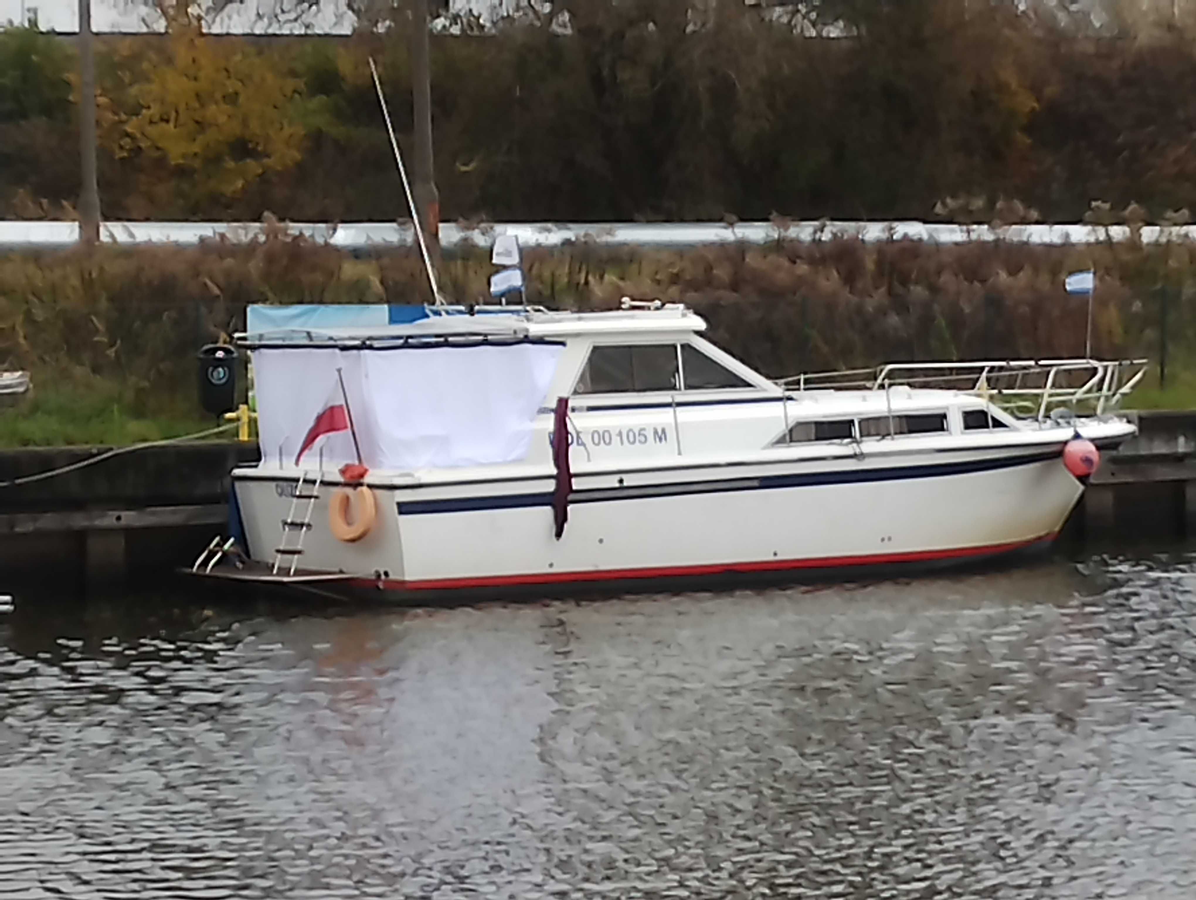 jacht motorowy PRINCESS 33, nowe silniki 2x80 KM,  nowe wyposażenie