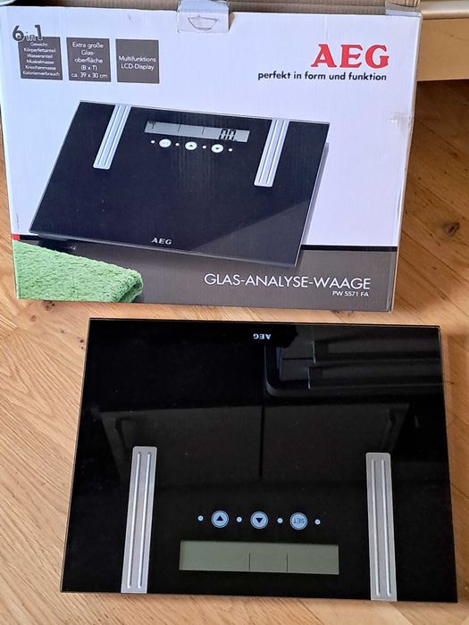 Скляні аналітичні підлогові ваги PW 5571 FA