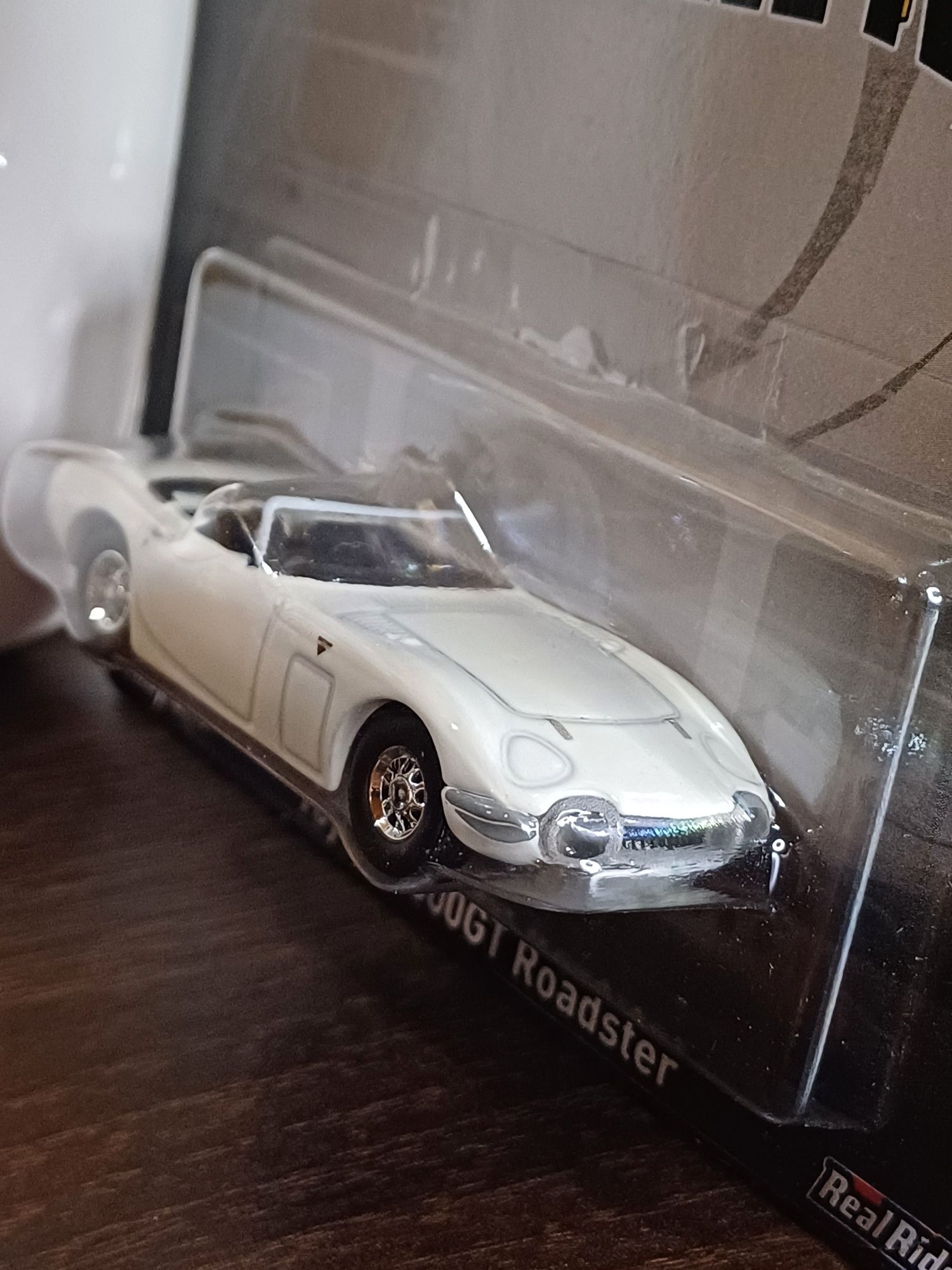 Hot Wheels Premium Toyota 2000GT Roadster 007 You Only Live Twice