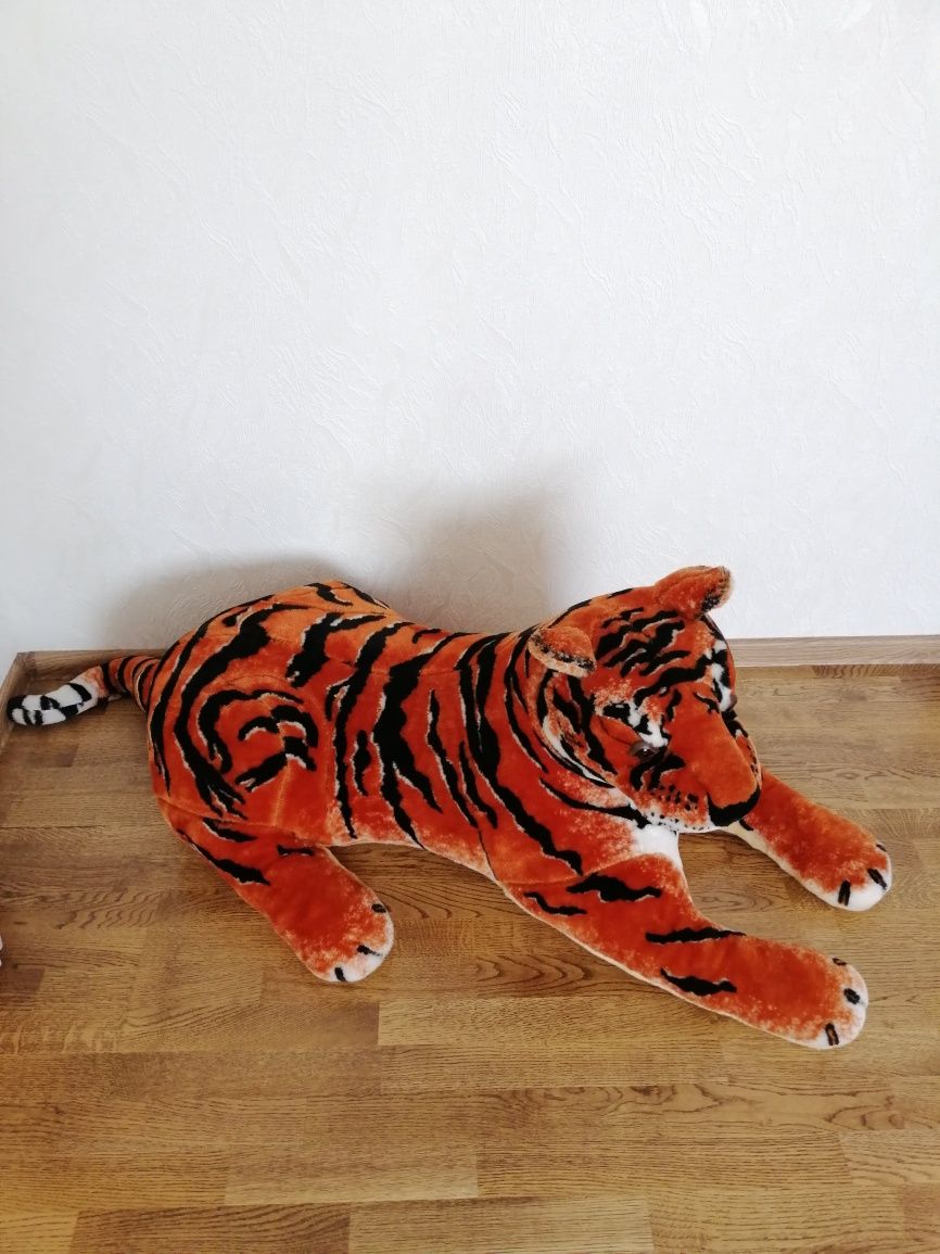 Продам большого тигра