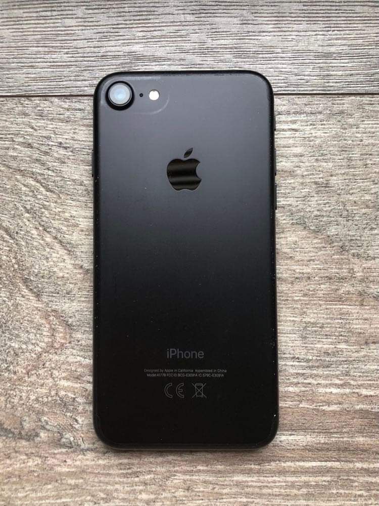 iPhone 7 (czarny/32GB)