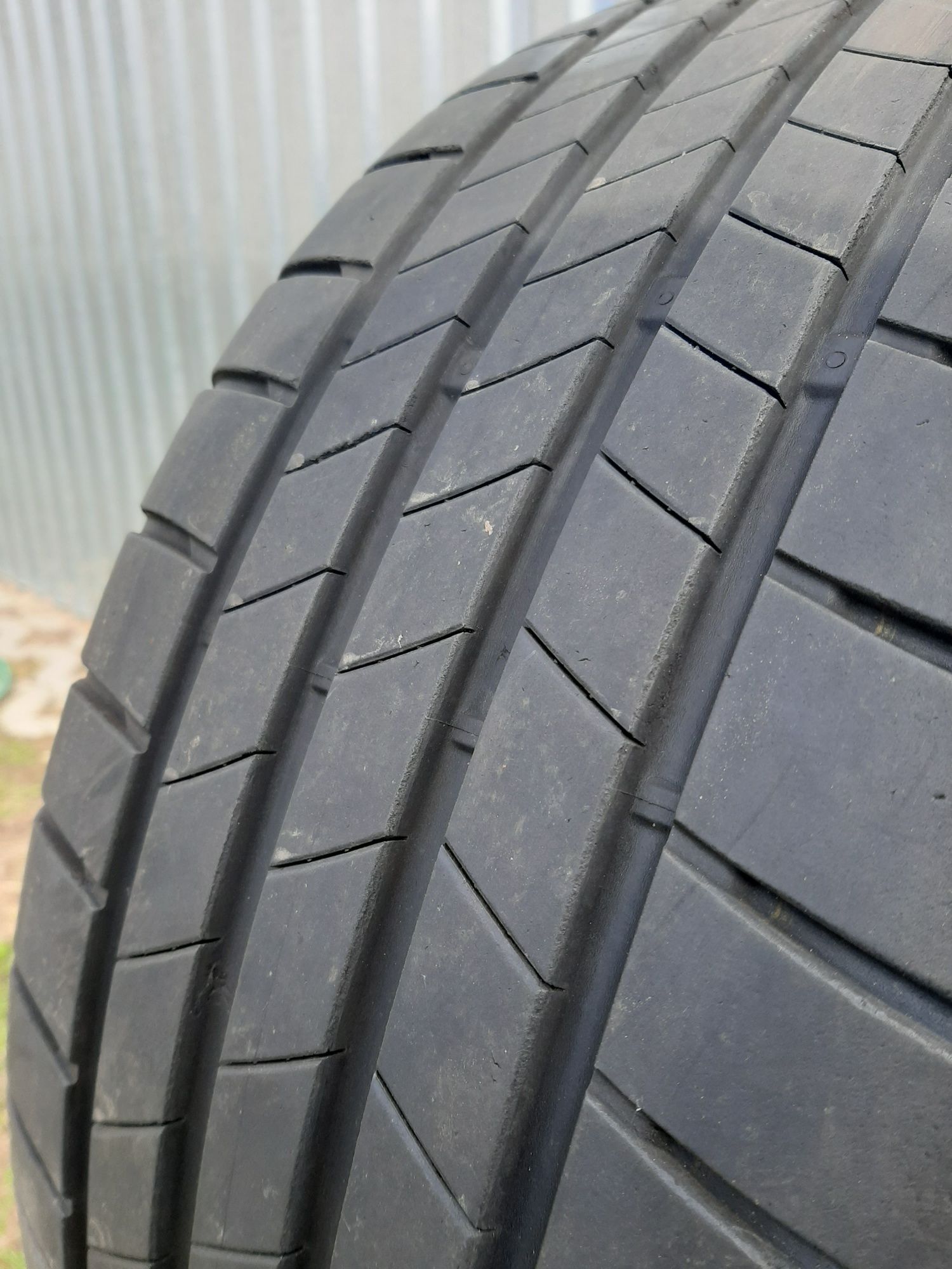 4x Opony letnie 225/40R18 Bridgestone Turanza T005 / 6mm / 2020r