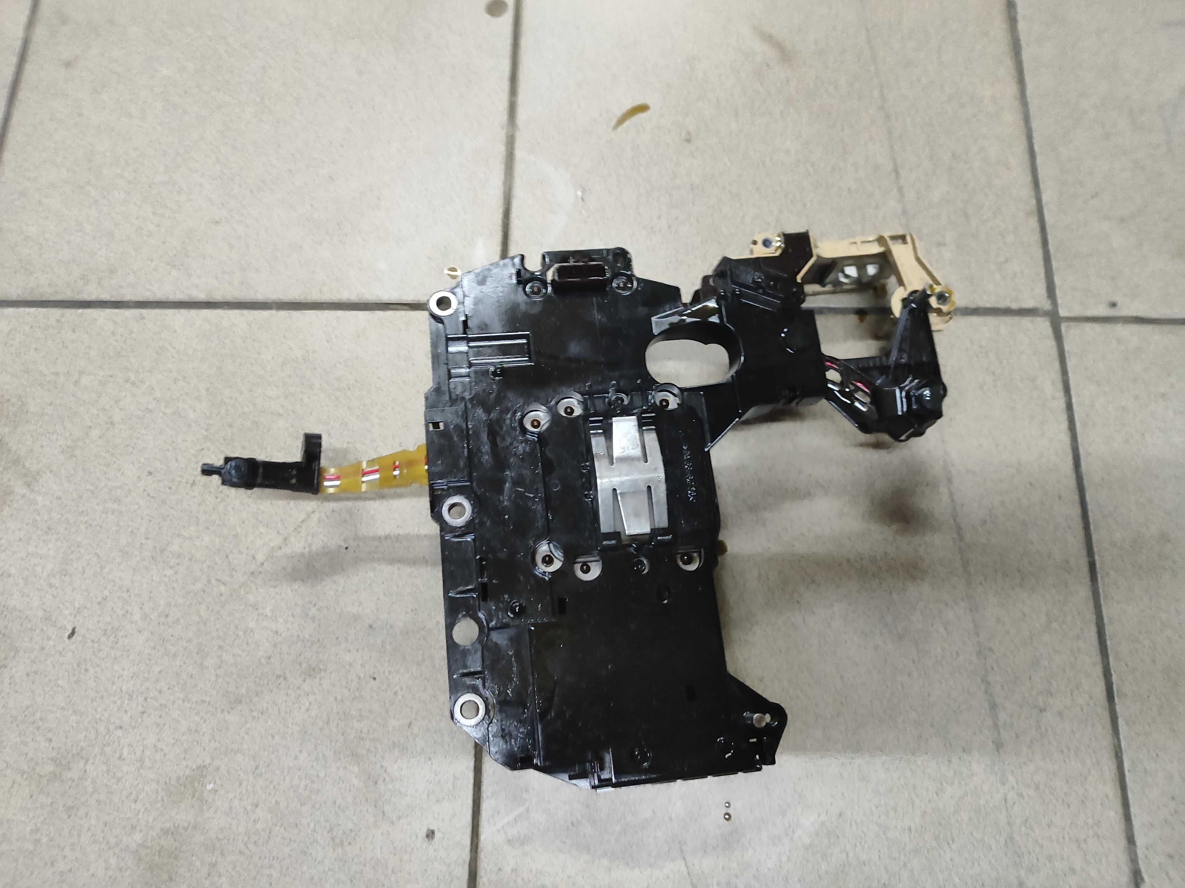 Sterownik skrzyni mechatronika 8hp55 Audi A8 D4 NXU MXU