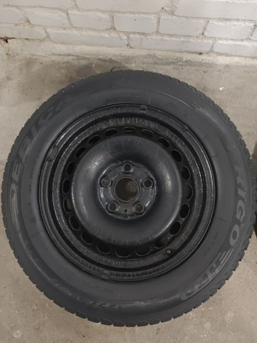 Sprzedam 4 x opony  R15 Dębica z felgami stalowymi