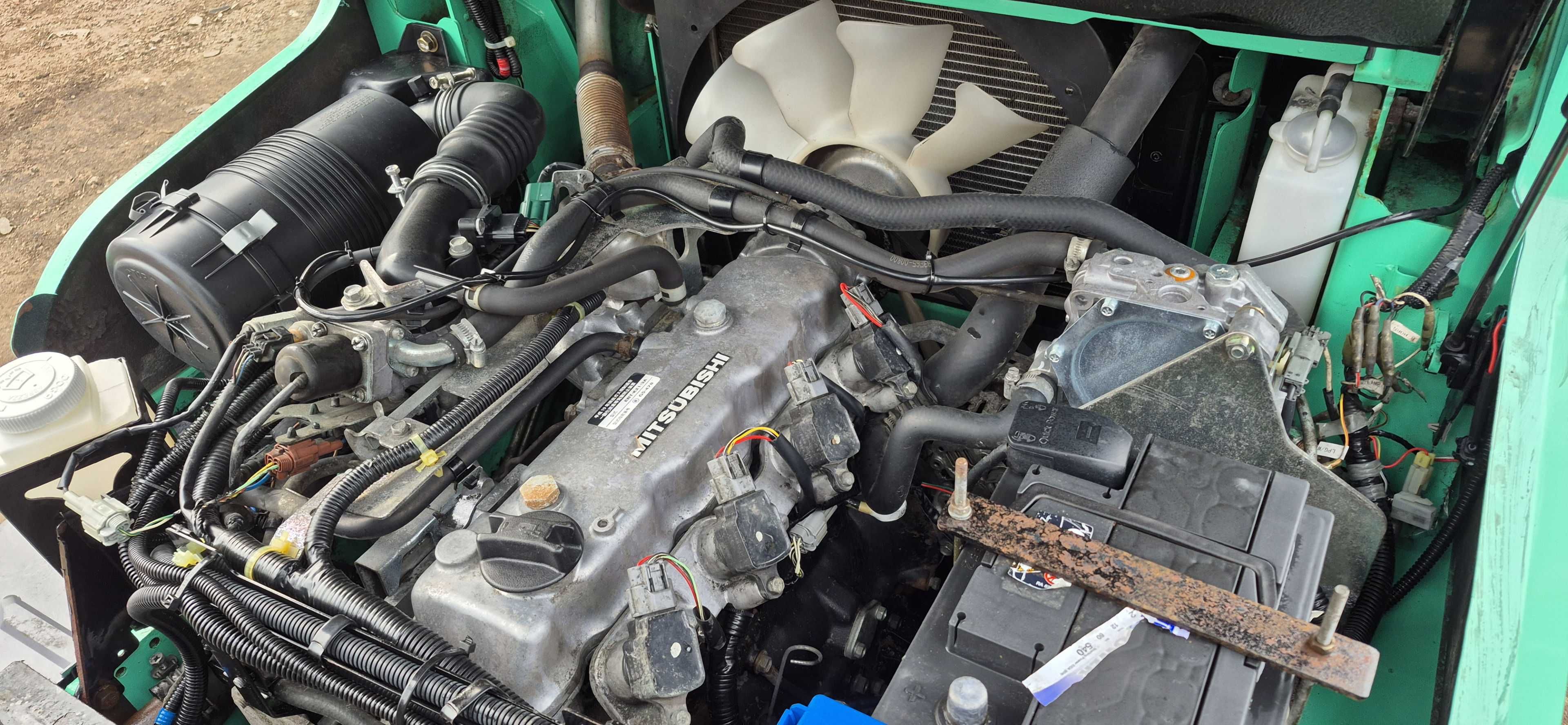Wózek Widłowy Mitsubishi FG25NT - Rok 2014 - Triplex 5.50 m - Stan BDB
