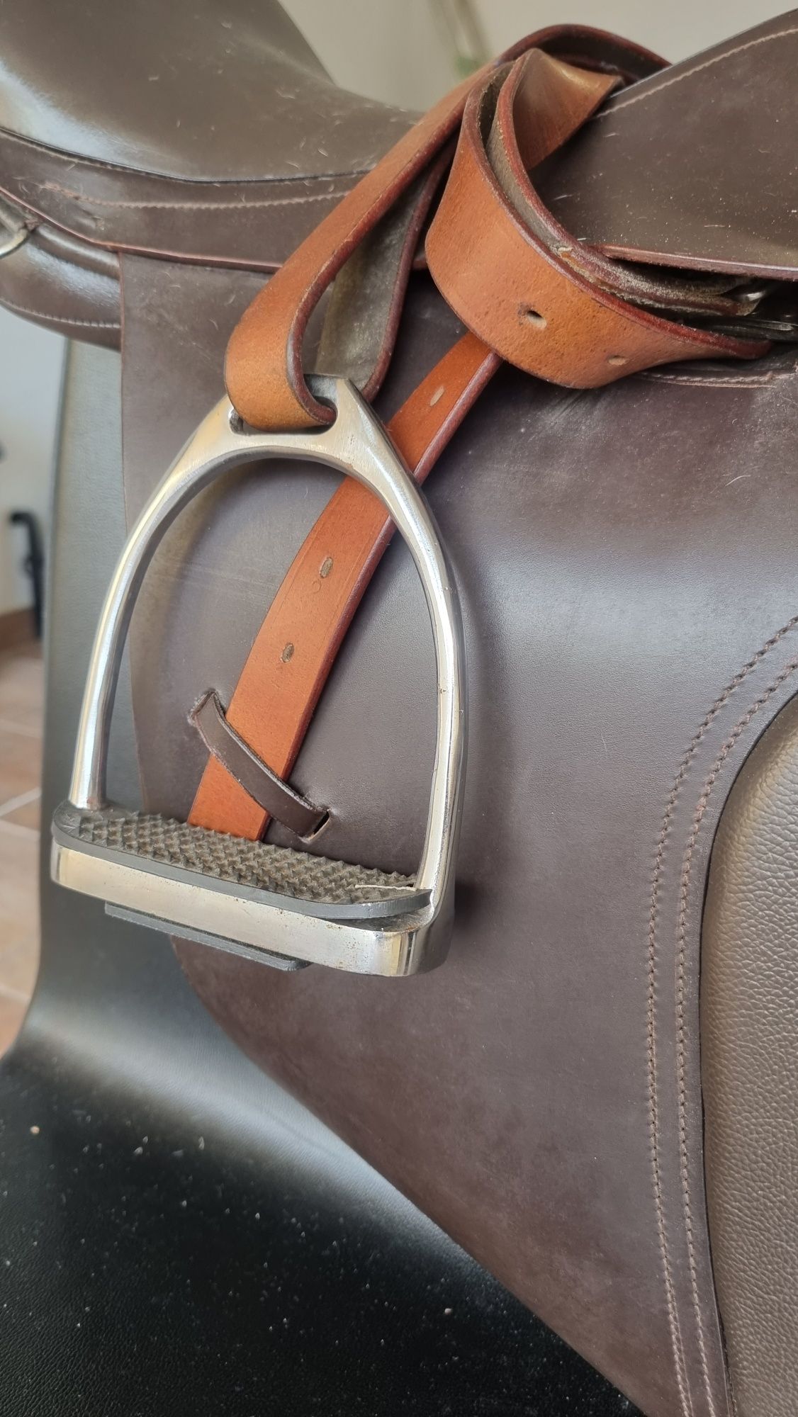 Vendo sela 17.5 /cabeçada/cilha /bridao