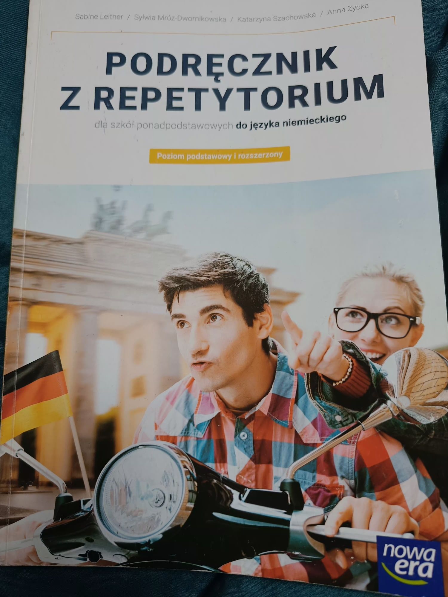 Podręcznik z repetytorium język niemiecki nowa era
