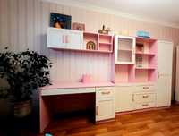 Комлект меблів для дівчинки фірми Аква-Родос