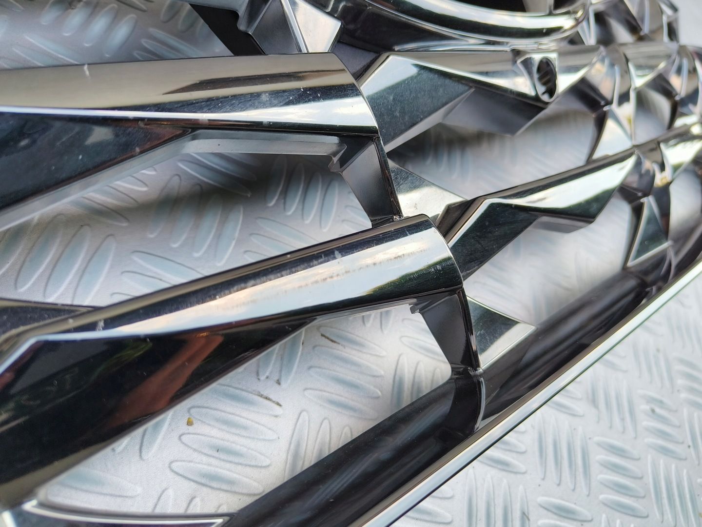 Hyundai Tucson 2022 2023 Grill Atrapa przód pod Kamere Chrom Usa