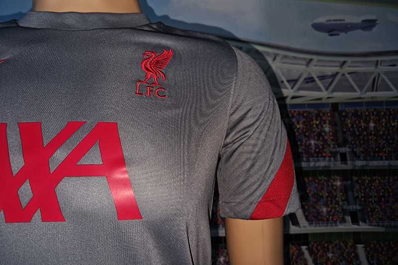 Liverpool FC Nike Breathe Strike Top 2020-21 training shirt size: S-M