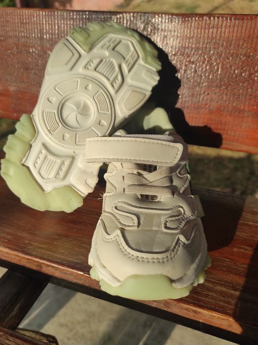 Кросівки дитячі весна/осінь