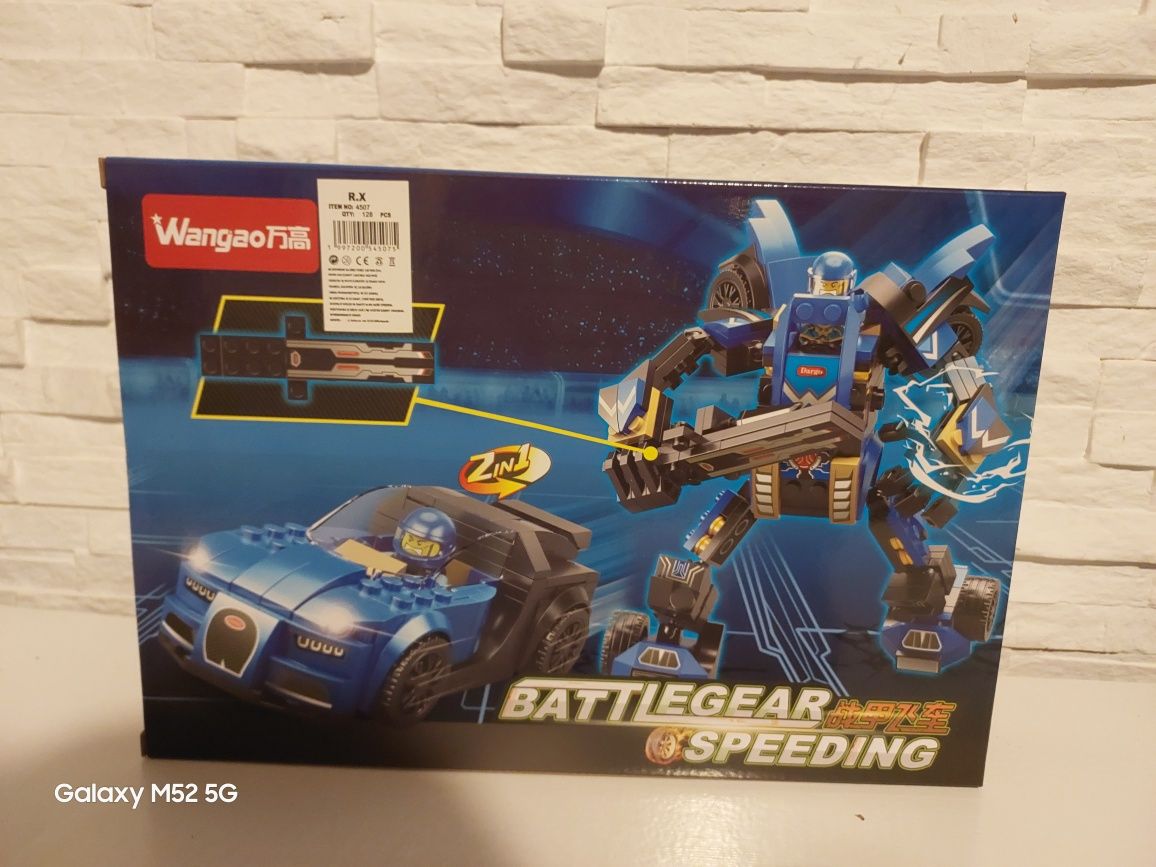 Klocki Transformers Auto 2w2 252 el nowe klocki