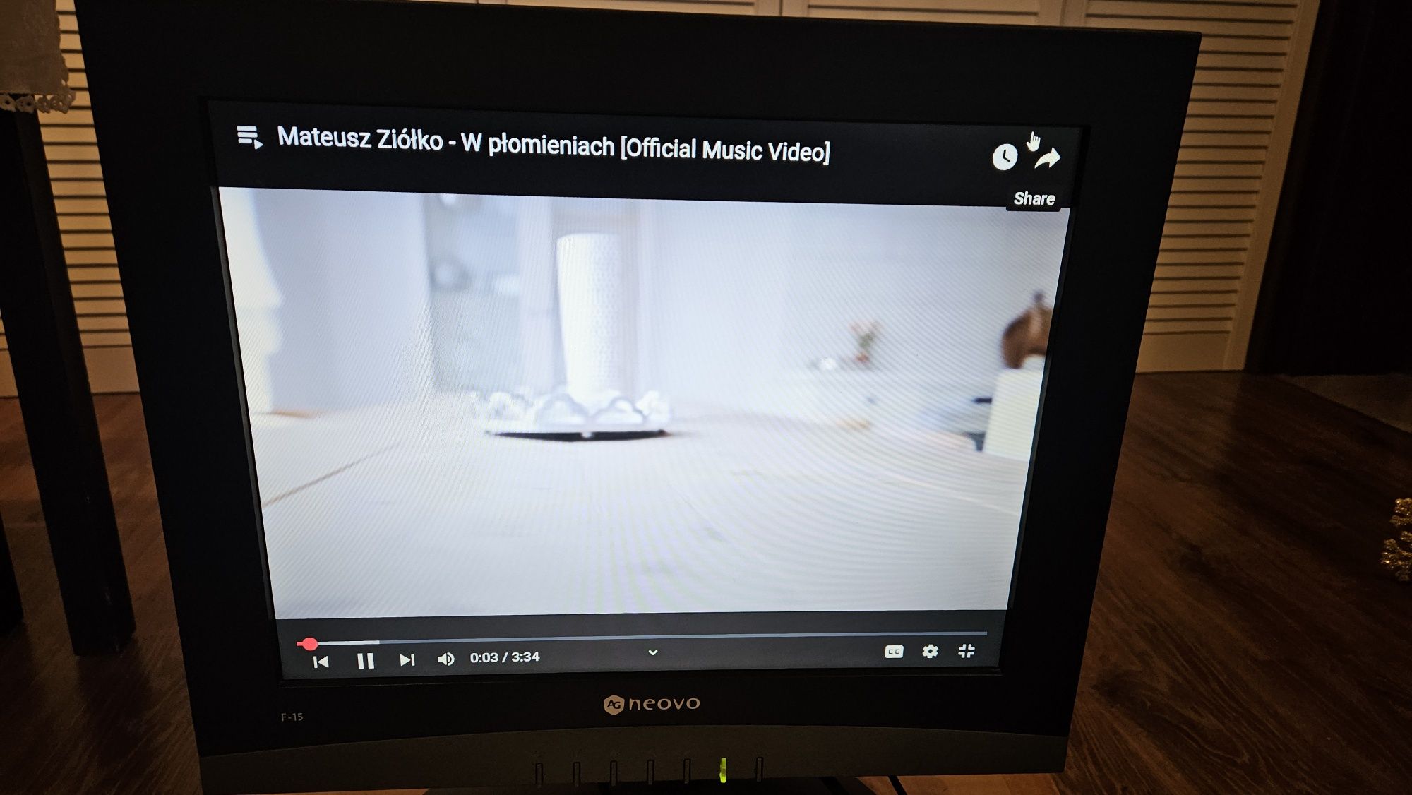 Monitor LCD 15'' AG Lenovo. Pudełko, instrukcja