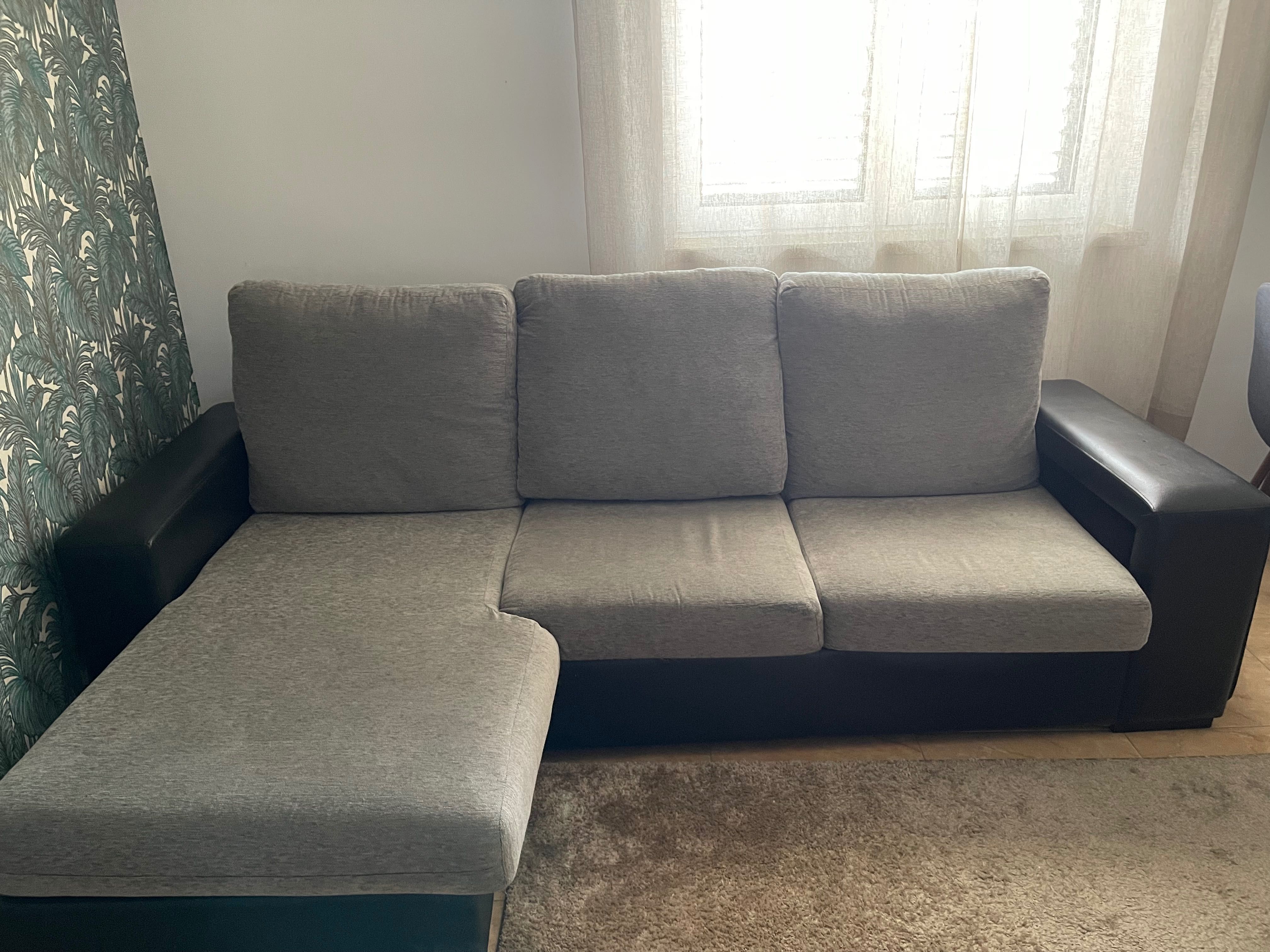 Sofá 3 lugares com chaise longue