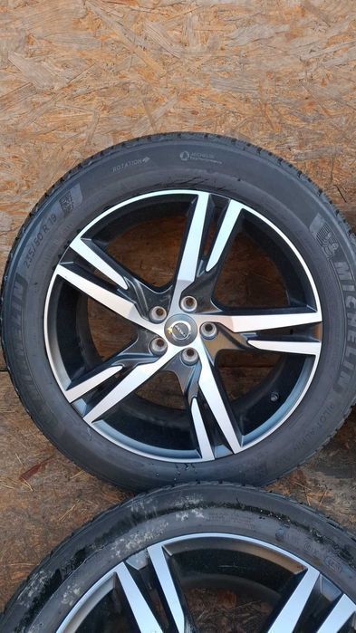 Felgi aluminiowe ! Volvo ! XC 40 XC 60 ! 19 CALI BDB STAN MONTAŻ!