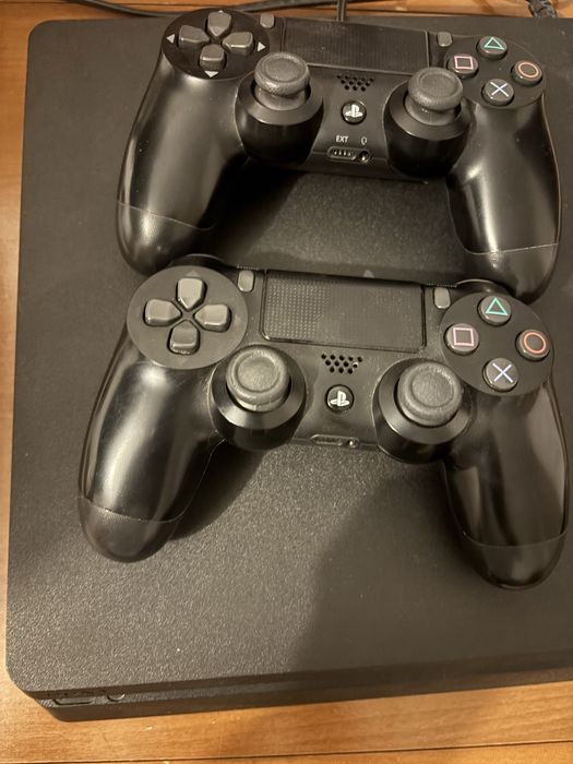 PS4 + 2 comandos