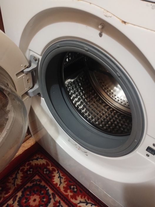Продам стиральную машину Sumsung