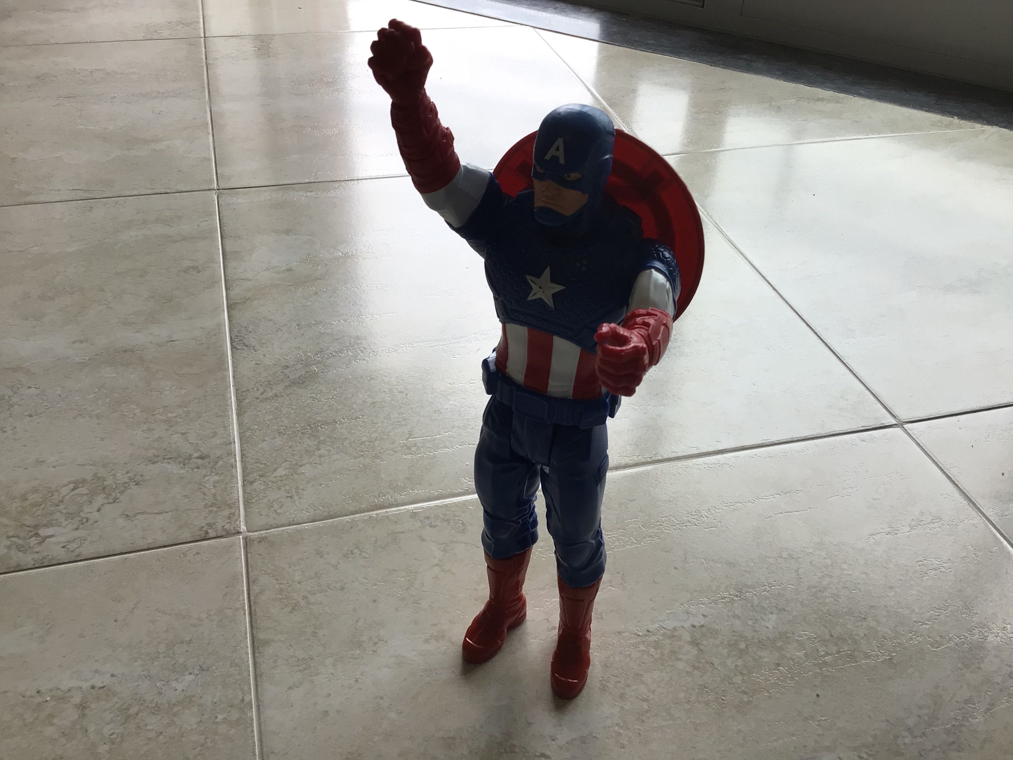 Boneco Capitão América