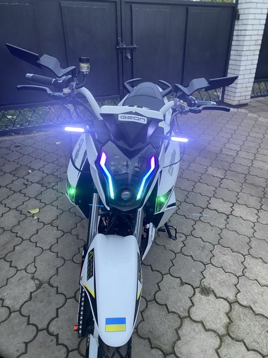 Продам Geon CR6S