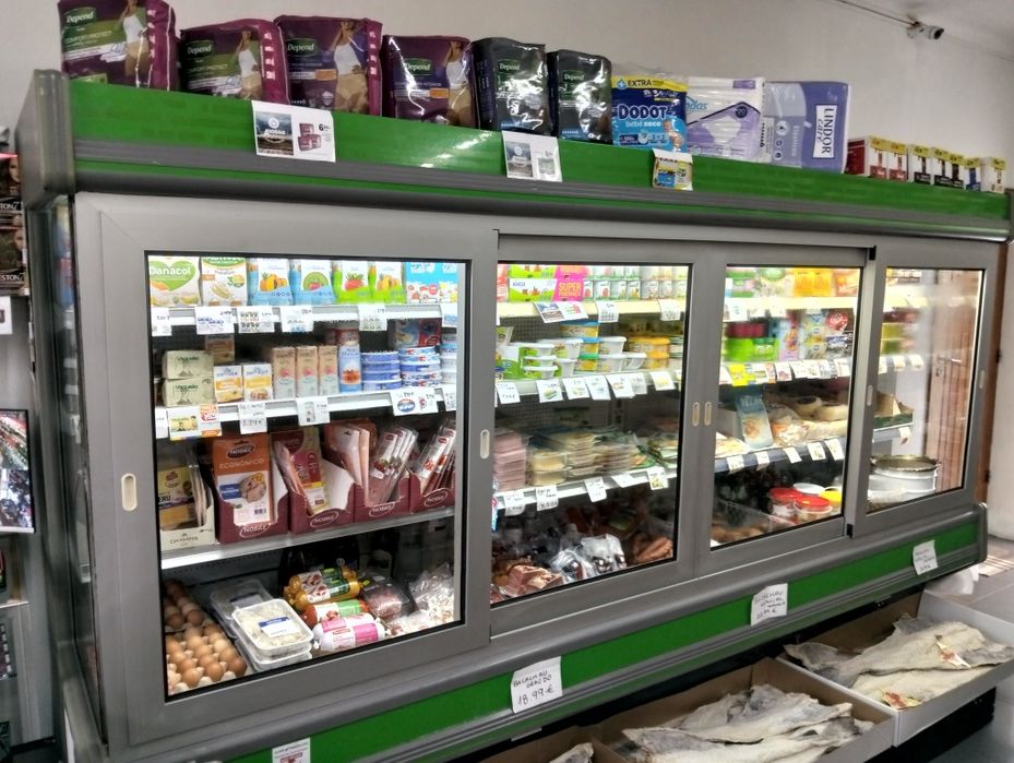 Mural frio c/ 4 janelas