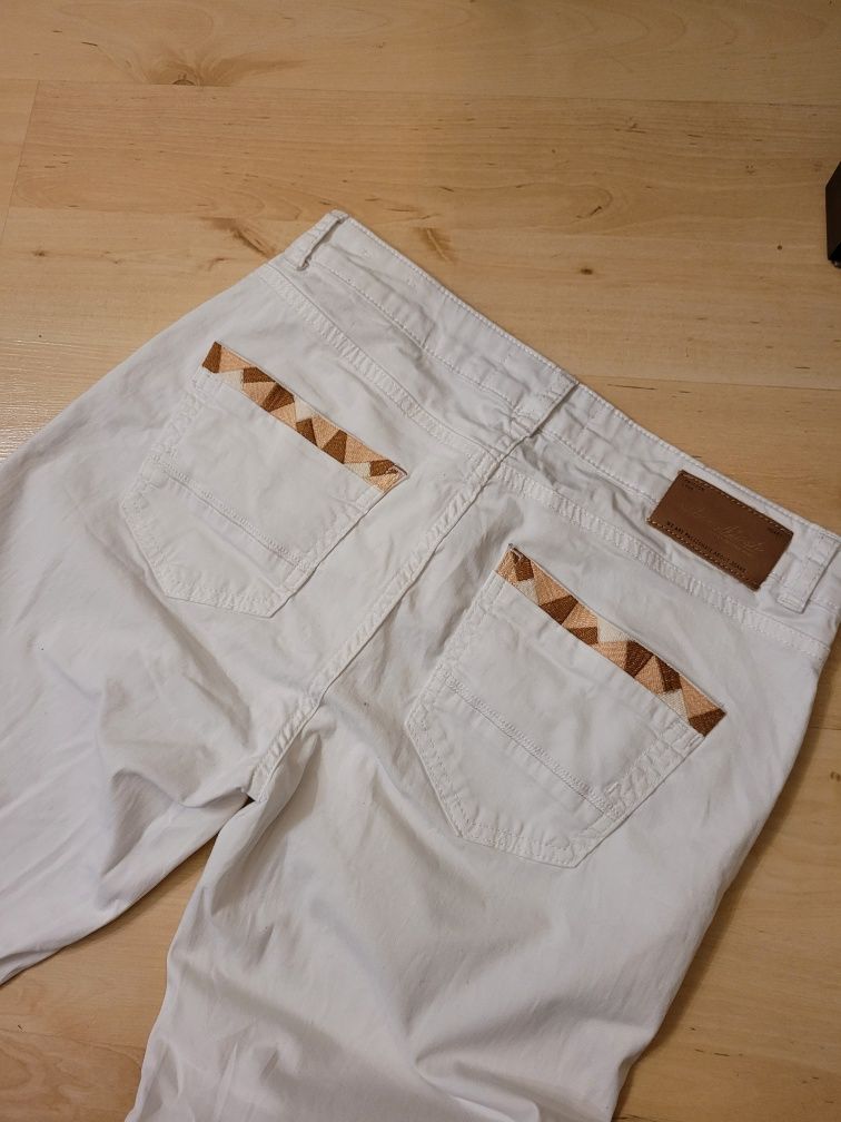 Piękne spodnie Mos Mosh rozmiar S M nowe bez metki białe