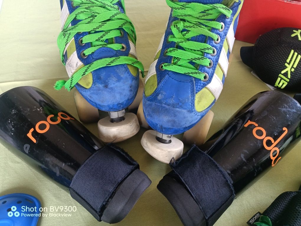 Patins de hóquei e restante Material