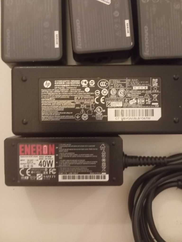 Zasilacze do laptopów LED