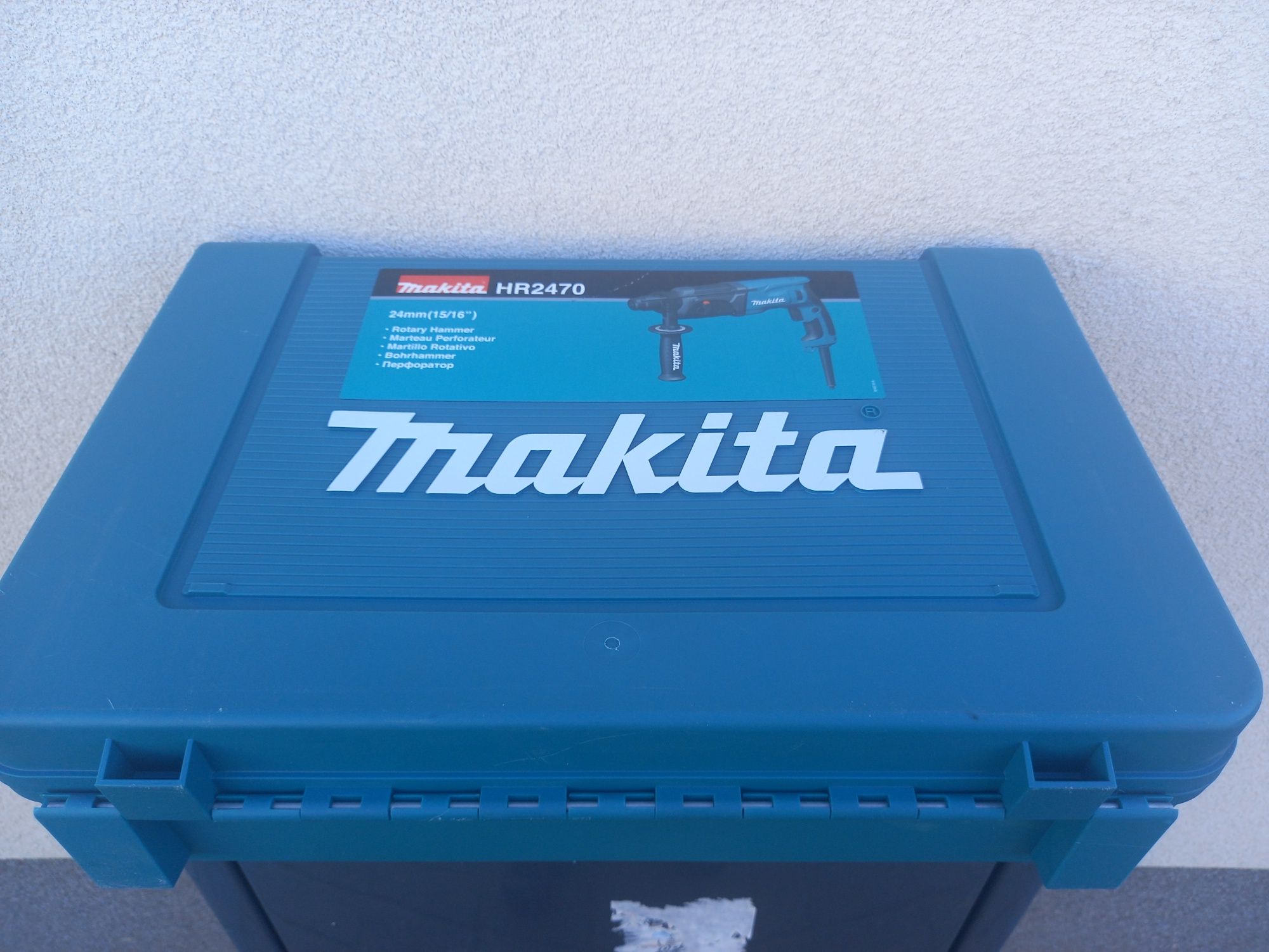 Makita HR 2470---młotowiertarka 780 Watt---Praktycznie Nowa,komplet