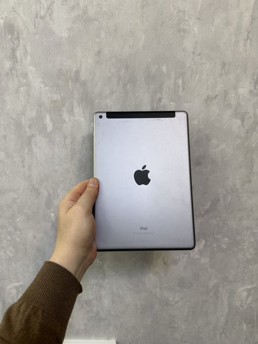 iPad 5 покоління, 128 ГБ, Wi-Fi.