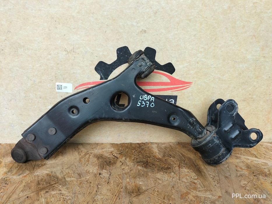 Ford Transit Tourneo Connect MK2 13- Рычаг передний правый