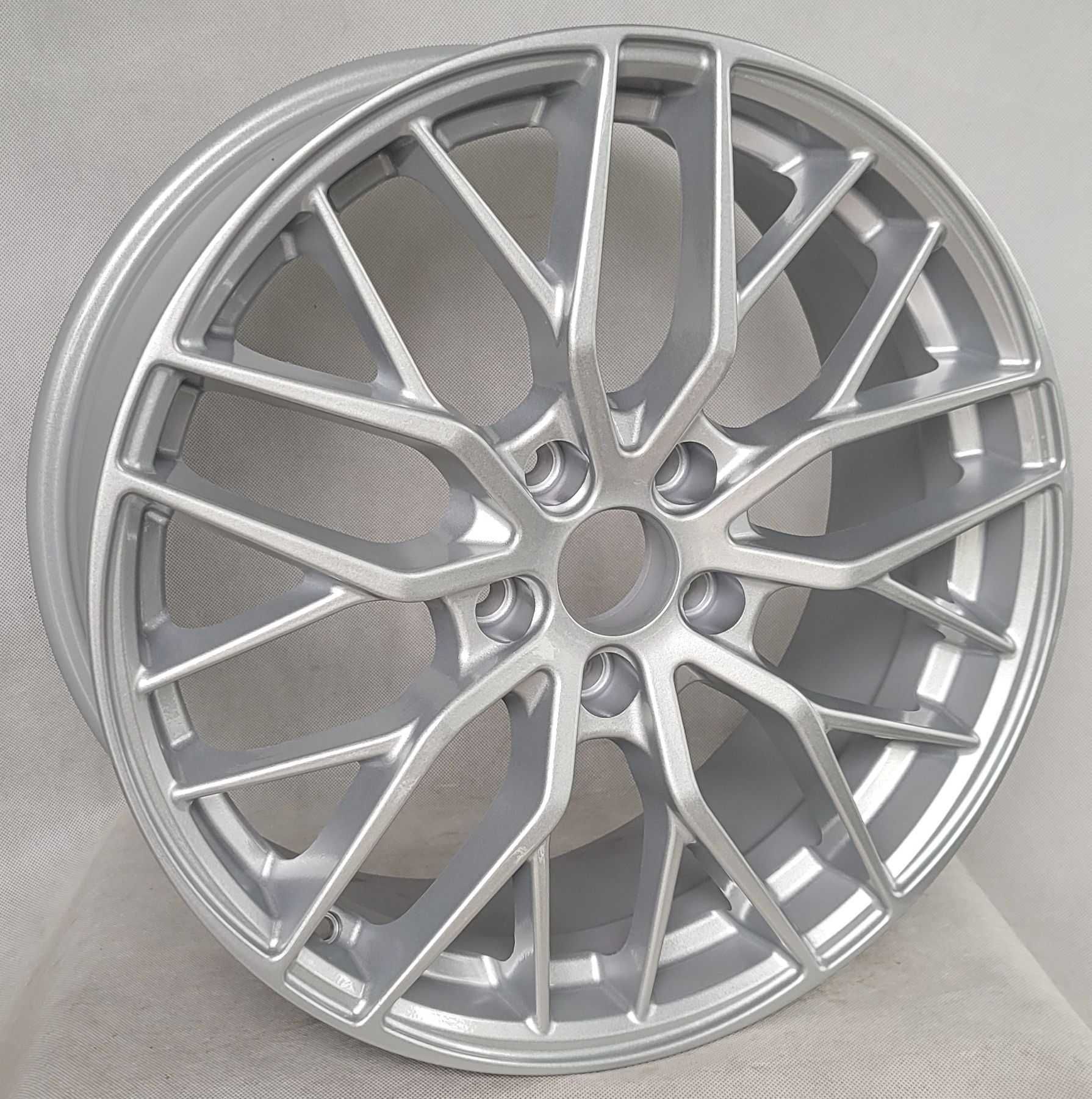 Felgi 17 Ford Mondeo Kuga Galaxy S-Max Volvo XC60 XC40 V60 V40 Espace
