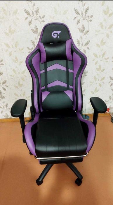 Крісло геймерське GT Racer X-2534-F фіолетове у відмінному стані