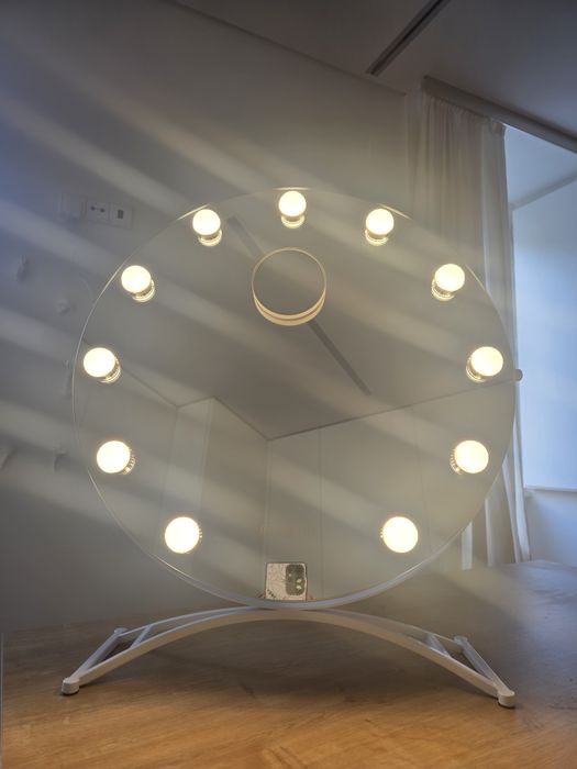 EMKE Espelho Giratório 3 luzes