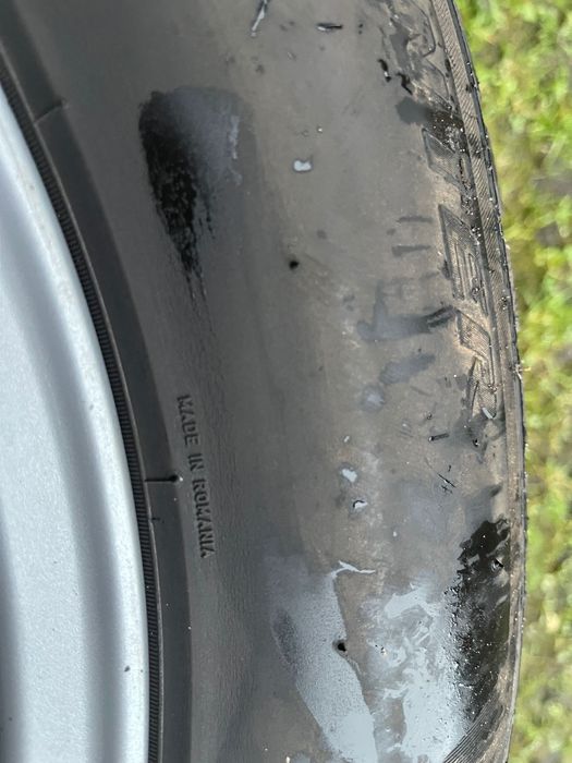 Шини.  215/60/16