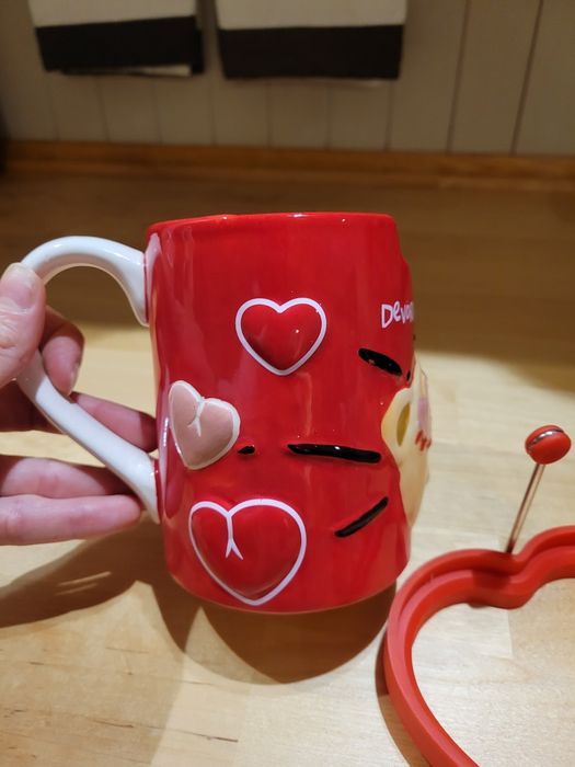 Caneca urso e molde de panquecas coração,  São Valentim