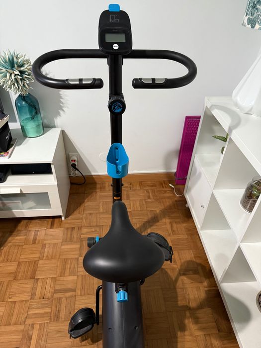 Bicicleta estática como nova