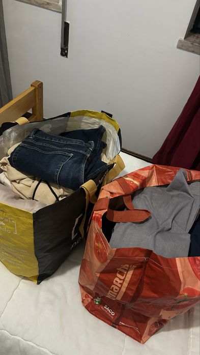 Sacos de roupa de homem