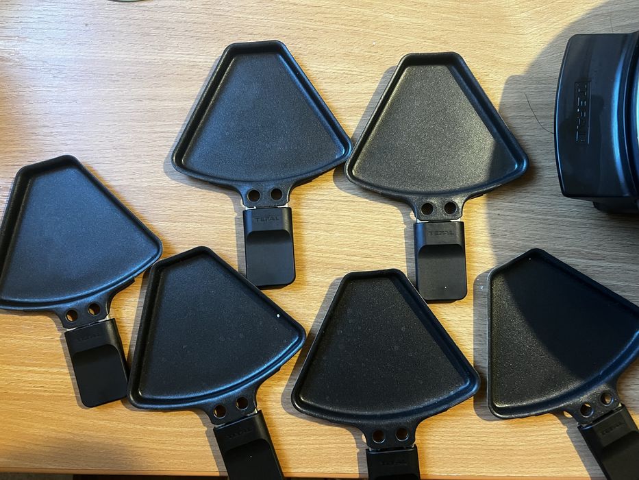 Grill Raclette prawie nowy