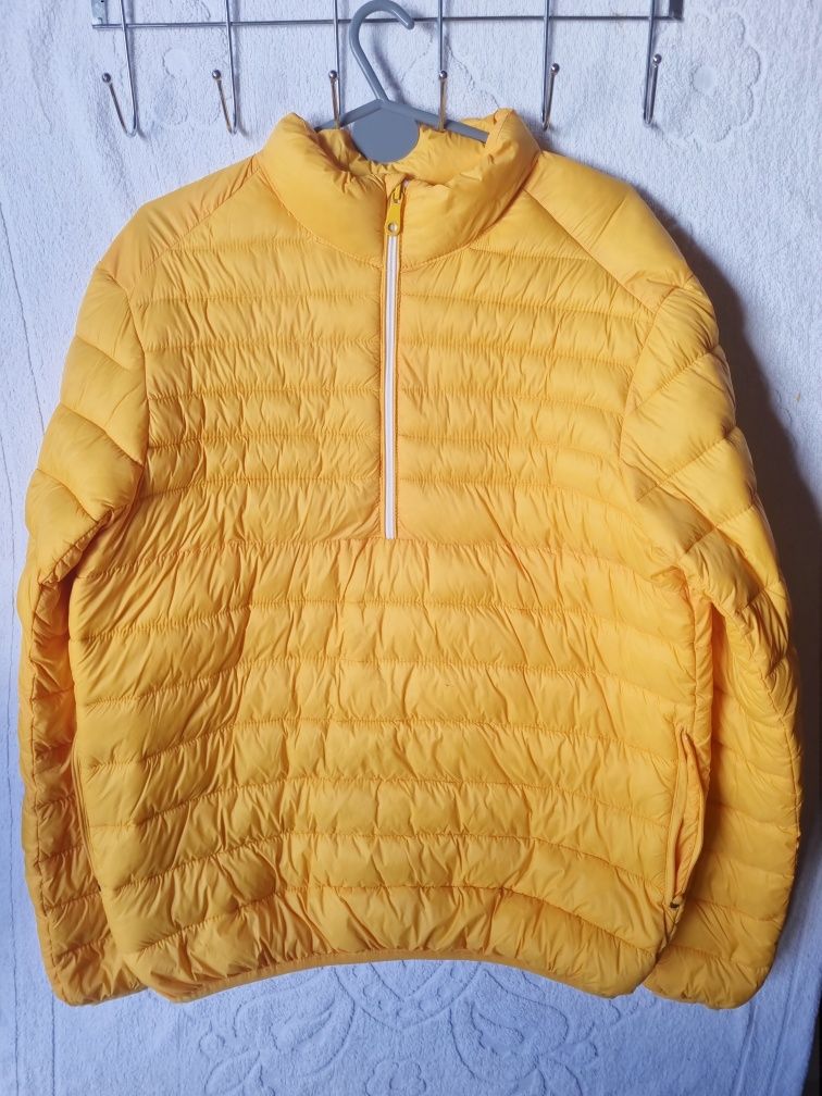 Casaco impermeável amarelo Pull&Bear TM L  CS 014