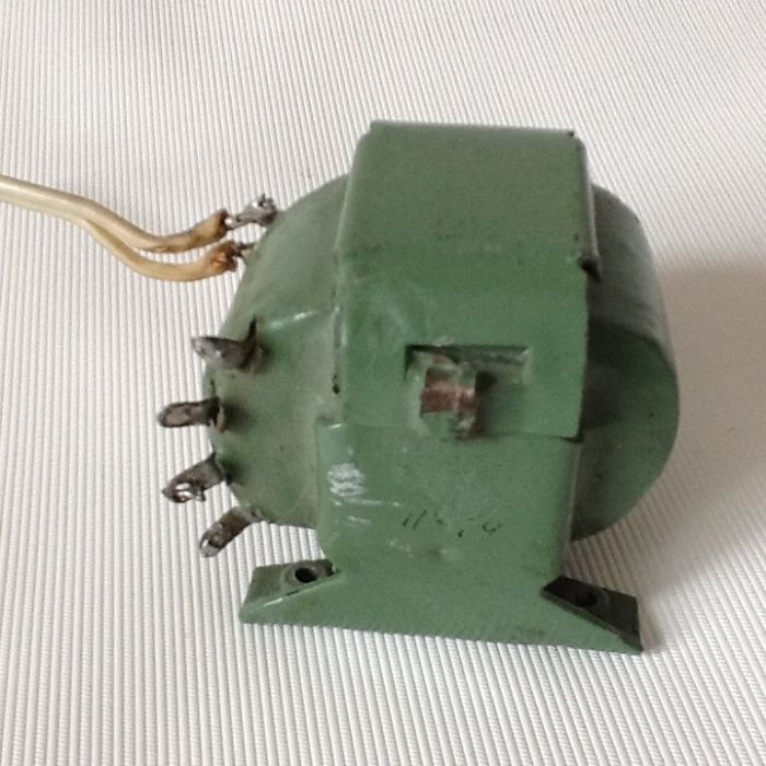 Трансформатор 220 В