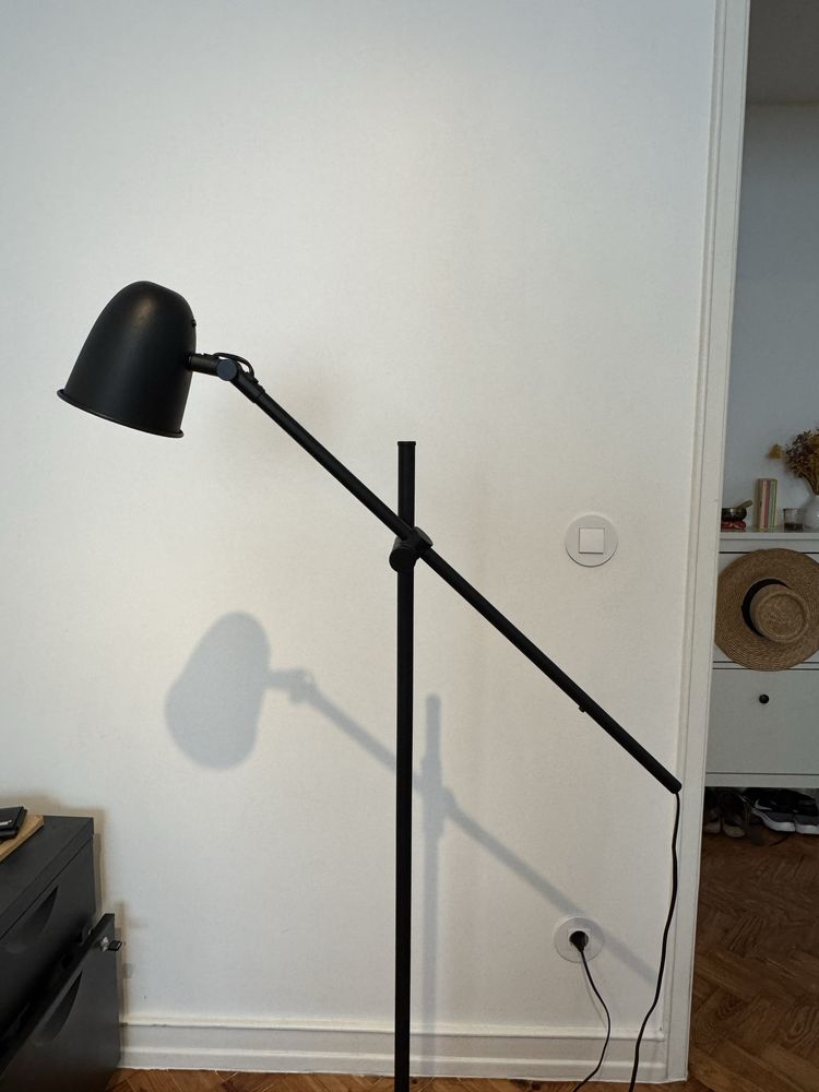 SKURUP candeeiro de pé da IKEA