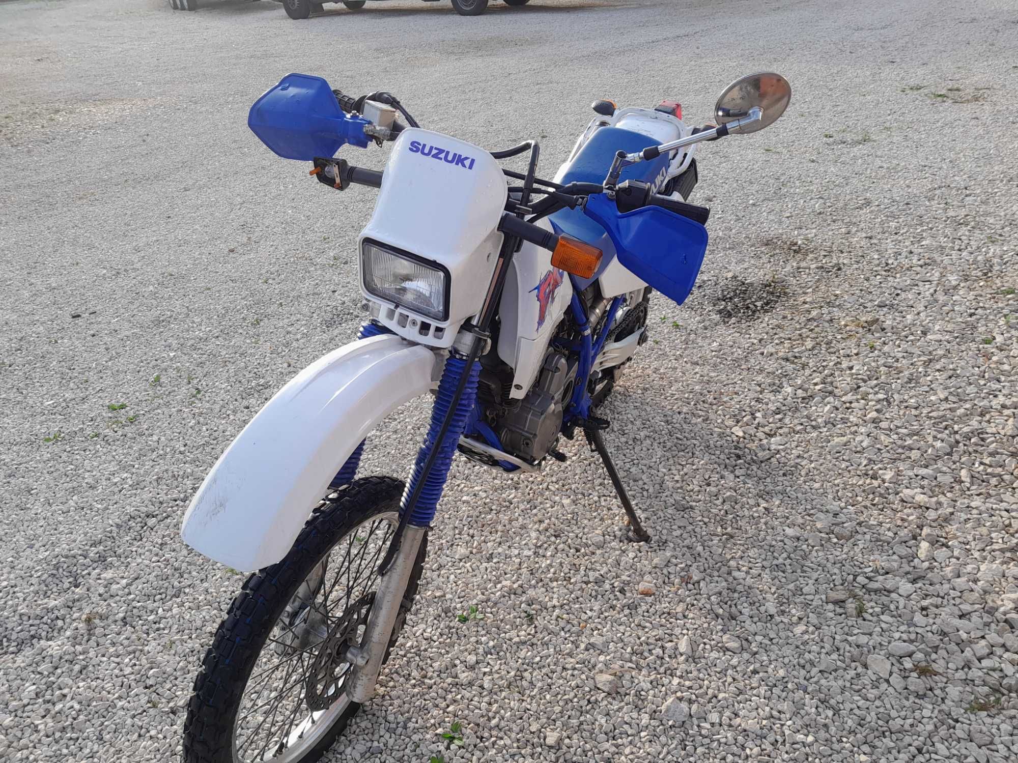 suzuki DR 350 .,
