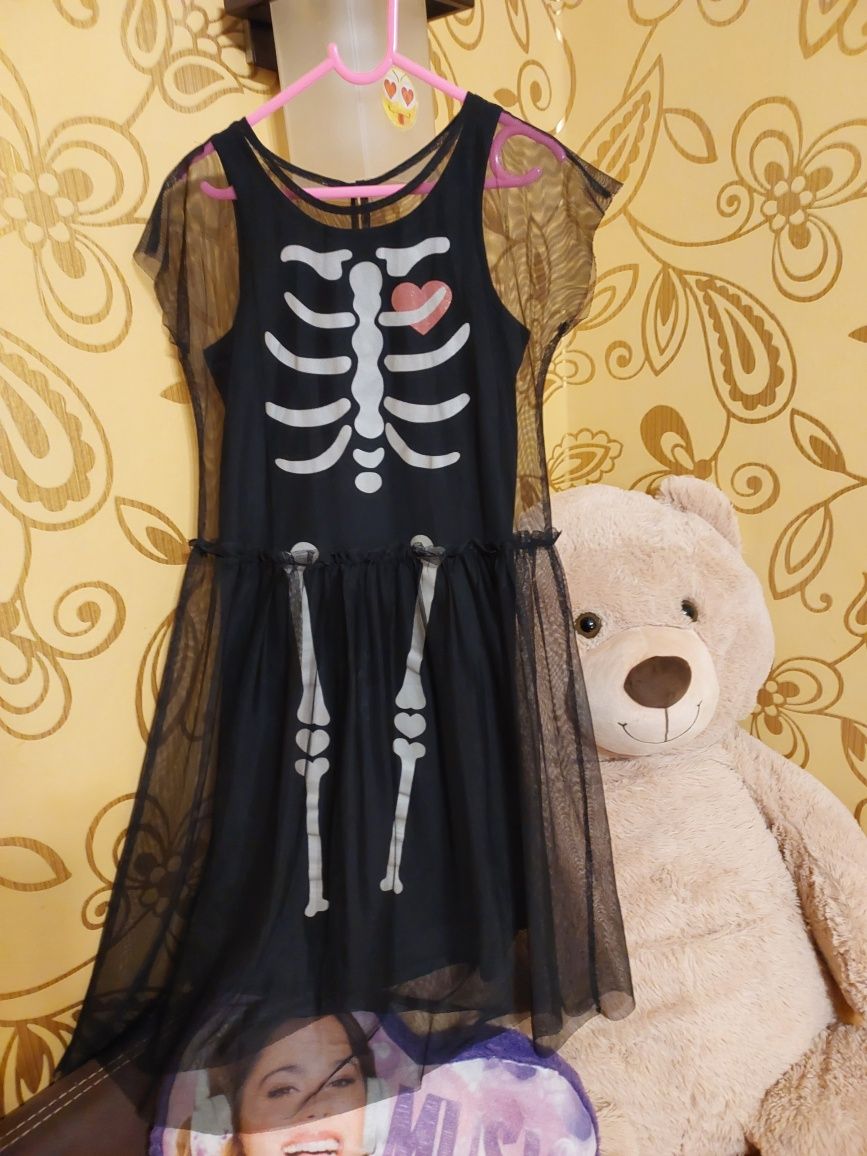 Sukienka na Halloween, 128/134