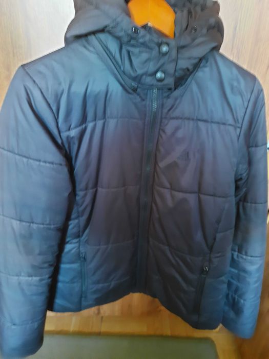 продам куртку жіночу ADIDAS, розмір 48