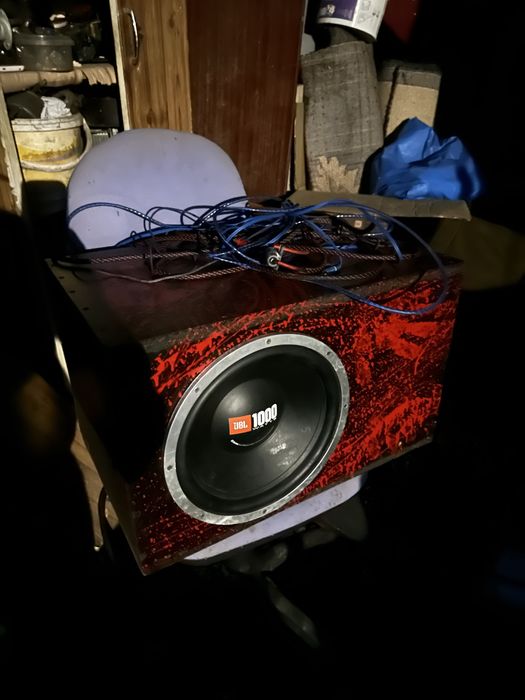 Продам титани і саб бажано все разом та по місту