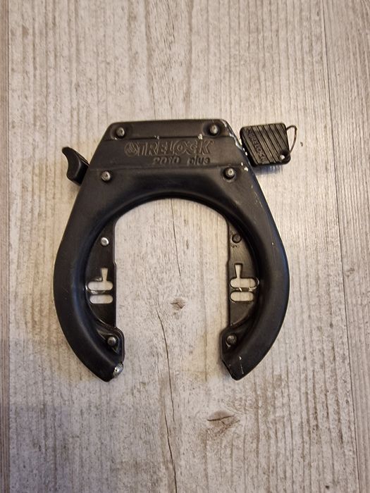 Zamknięcie rowerowe typu podkowa Trelock Plus