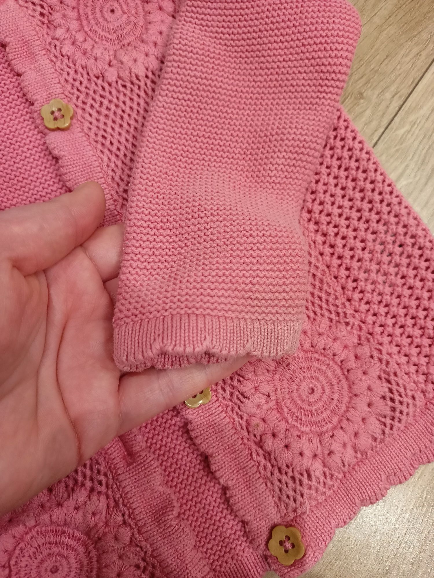 Rozpinany sweterek dla dziewczynki pudrowy róż TU rozm 80 86